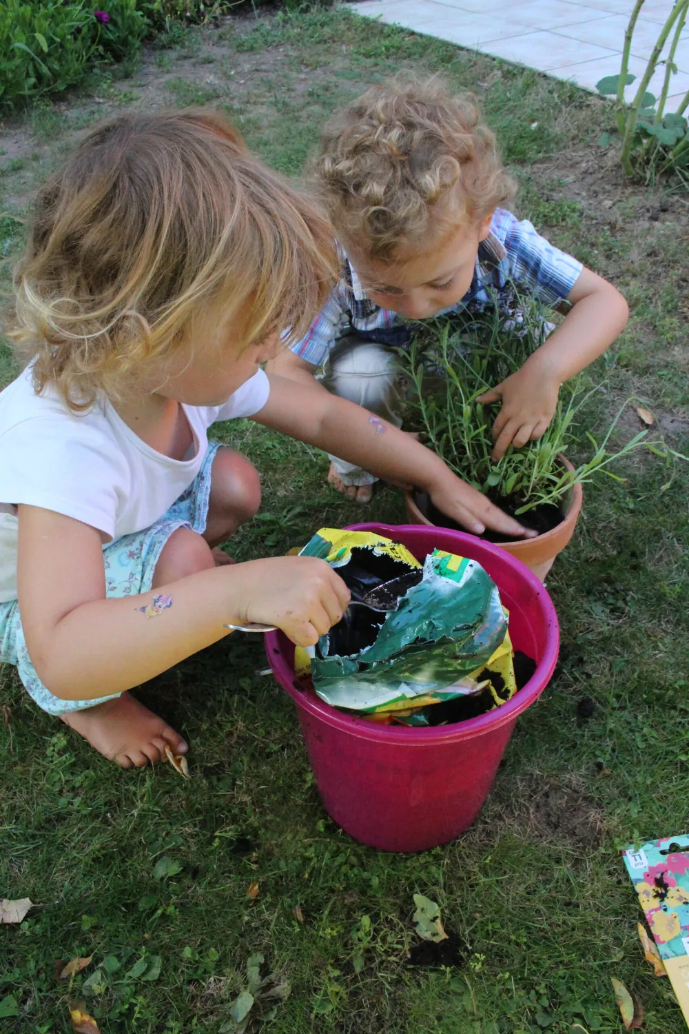 Frigobloc Je jardine je grandis livre jardinage Montessori 3 ans