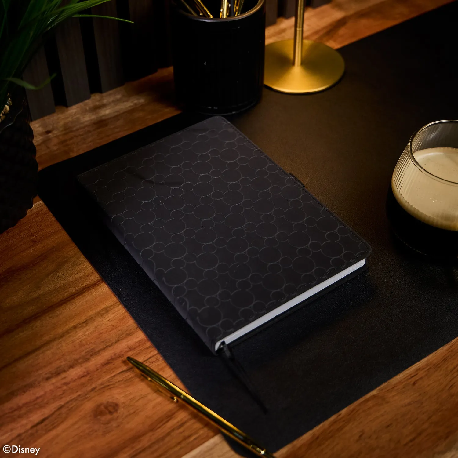 Happy Planner Disney Mickey Obsidian journal pointillé A5 rigide
