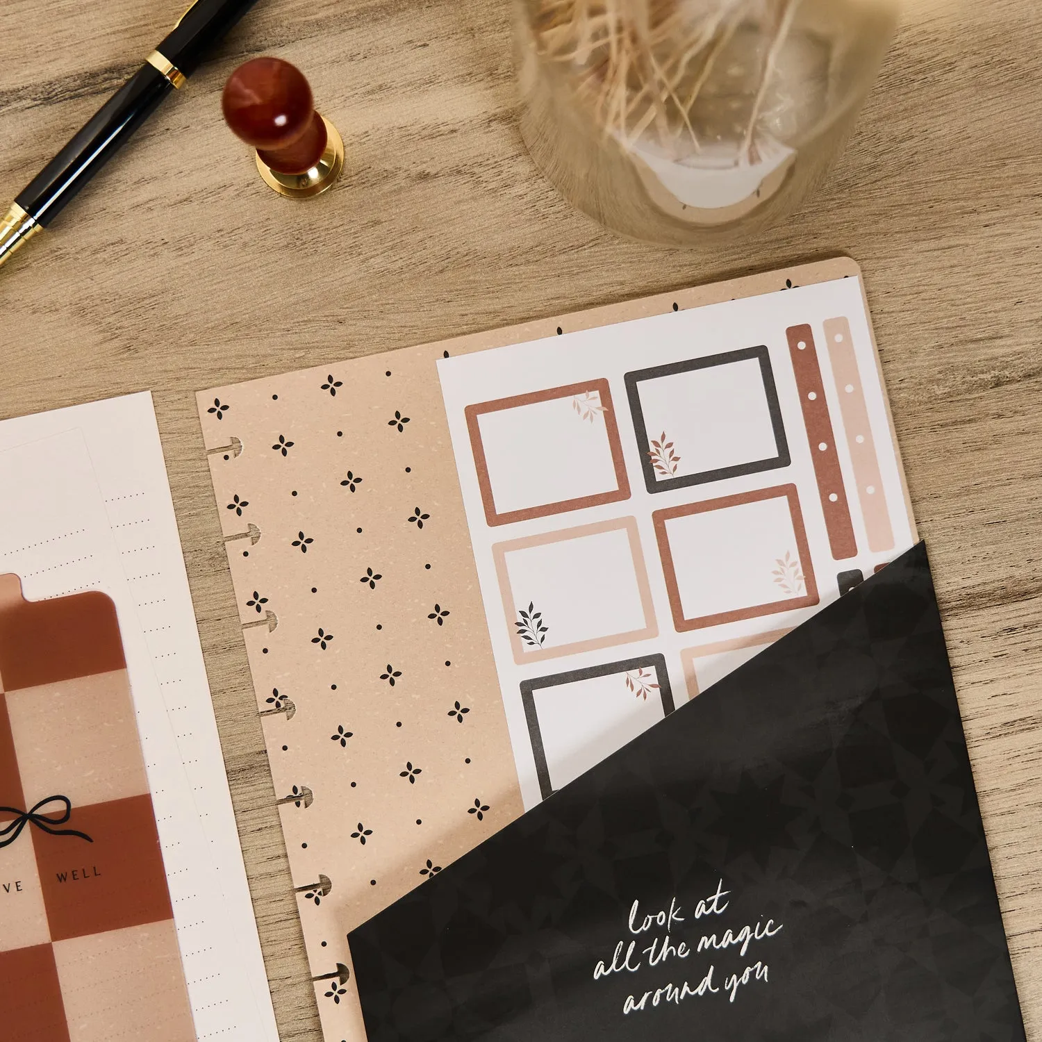 Happy Planner Modern Charm pack accessoires Classic neutres