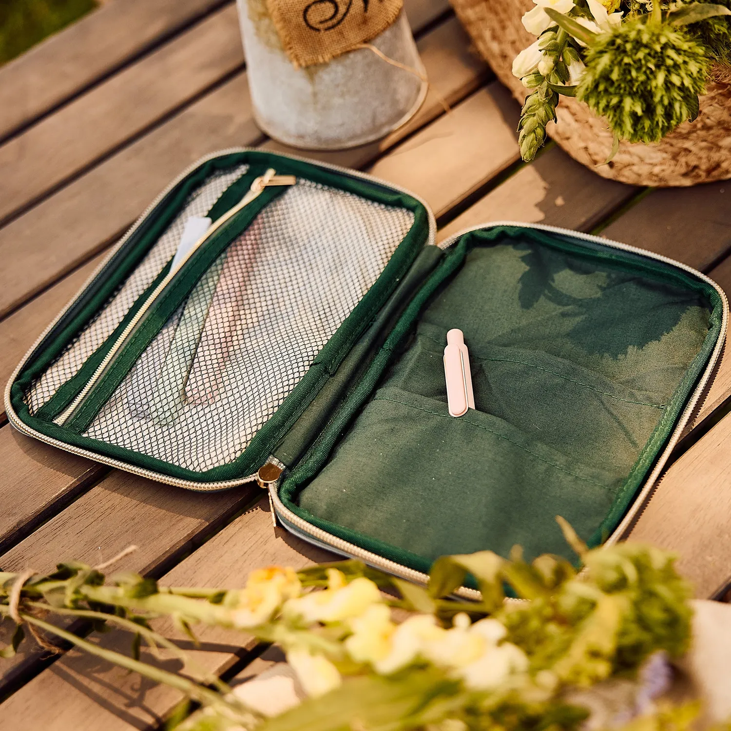 Happy Planner Wildflower Daydream trousse bleu velours brodé