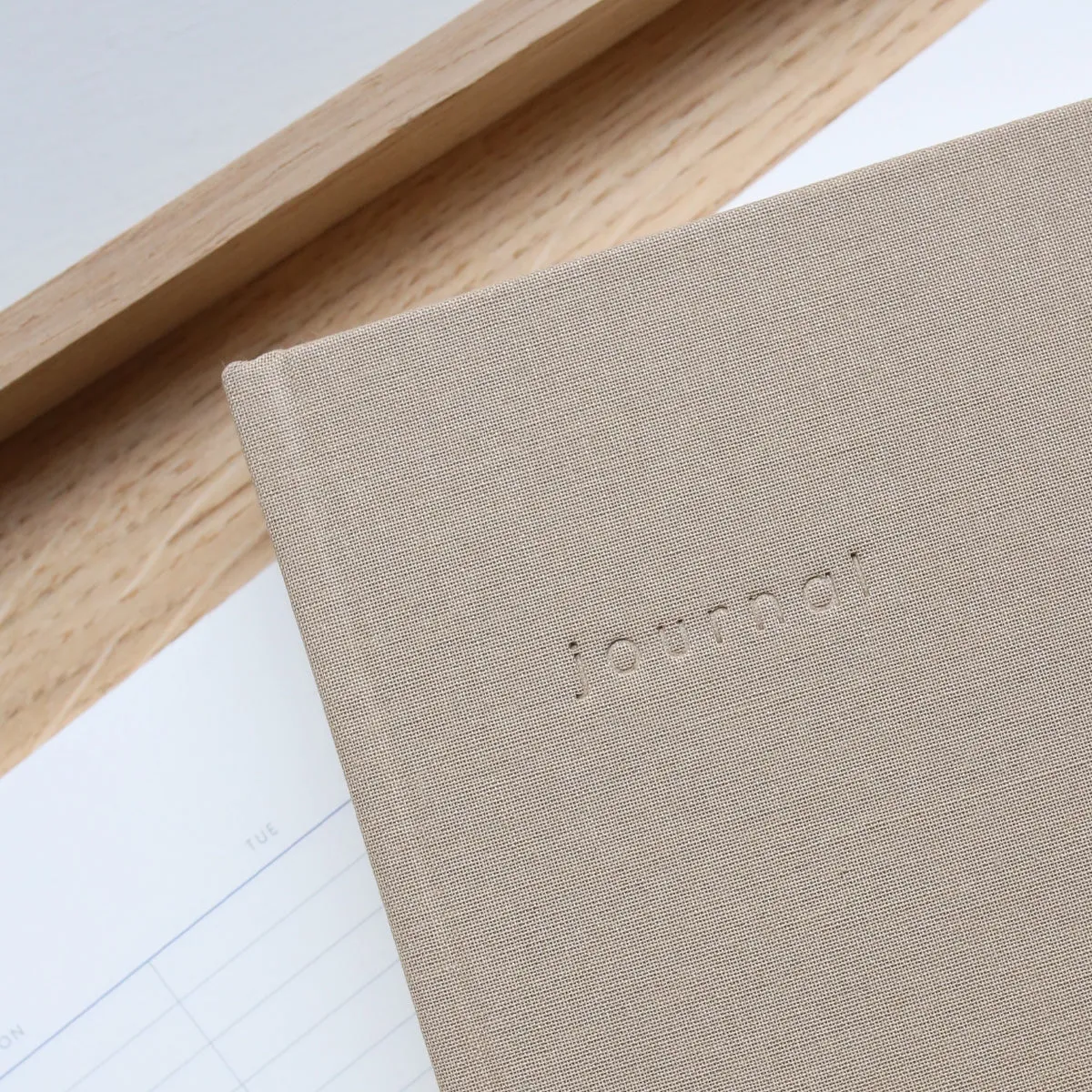 Kartotek Hardcover Notebook A5 carnet pointillé sable