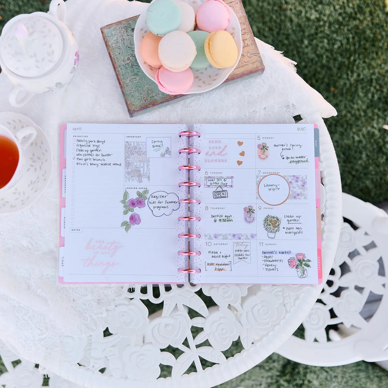 Happy Planner Seasonal Sidewalks agenda Classic Dashboard 2027