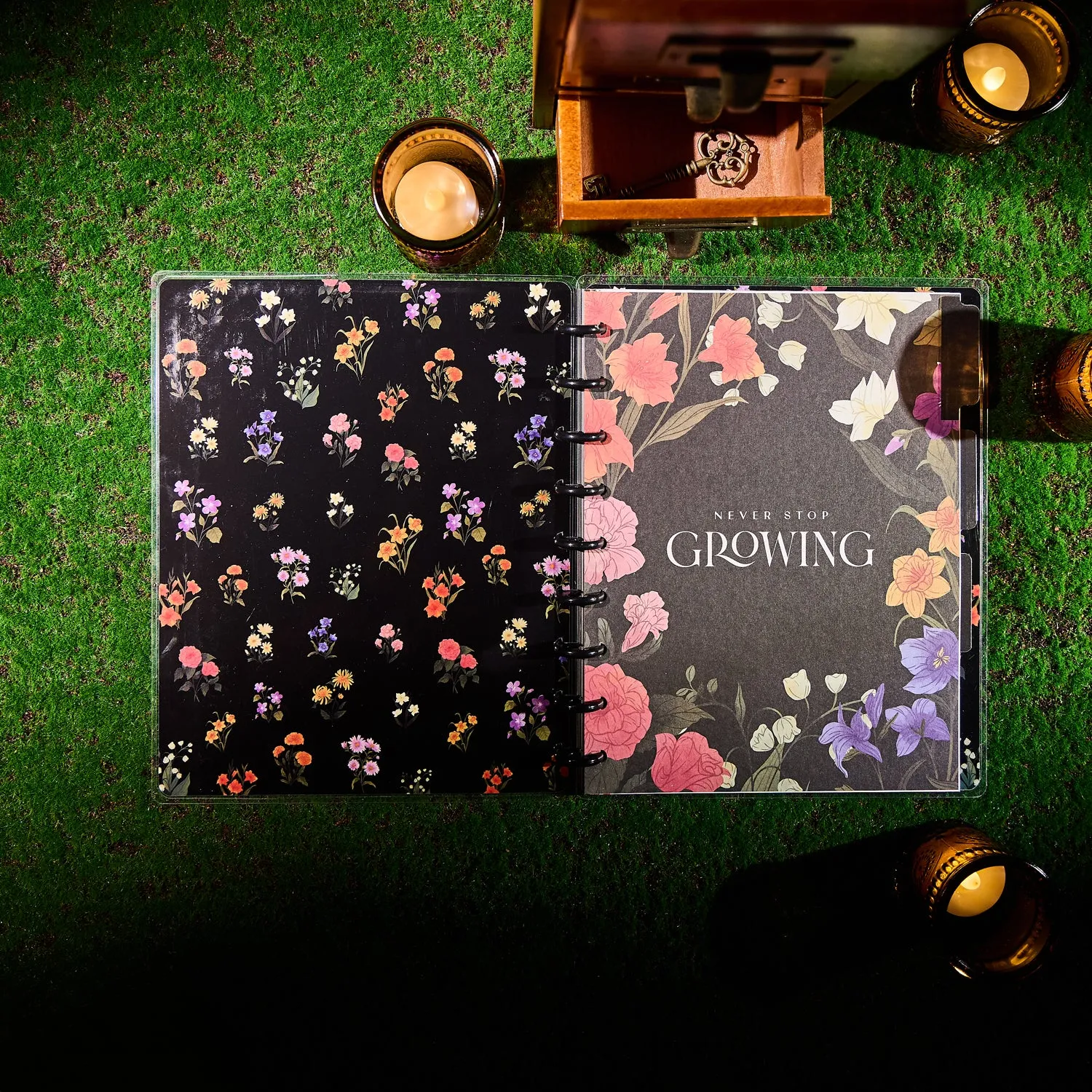 Happy Planner Dark Garden carnet Classic 60 feuilles pointillé