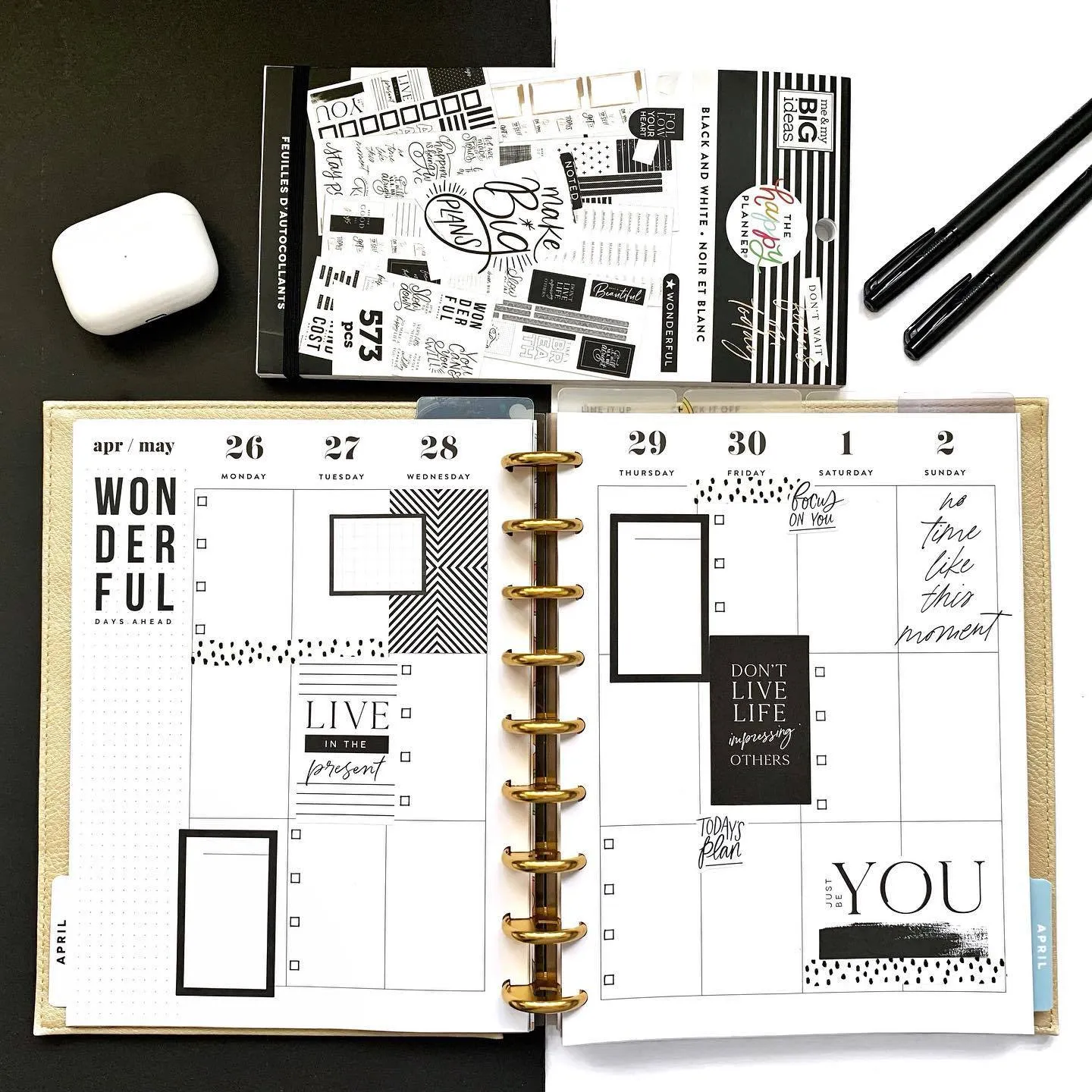 Happy Planner Black & White carnet stickers 573