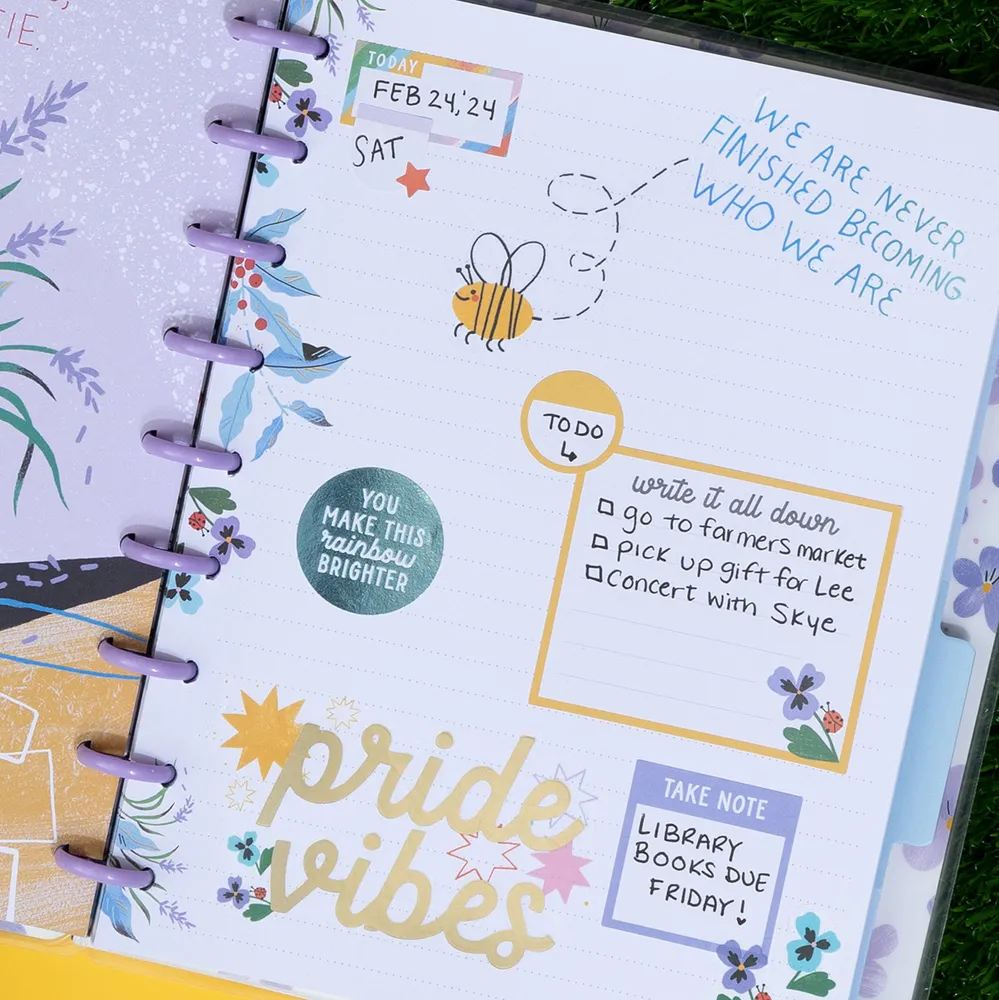Happy Planner Blooming Pride carnet classic 60 feuilles pointillé ligné