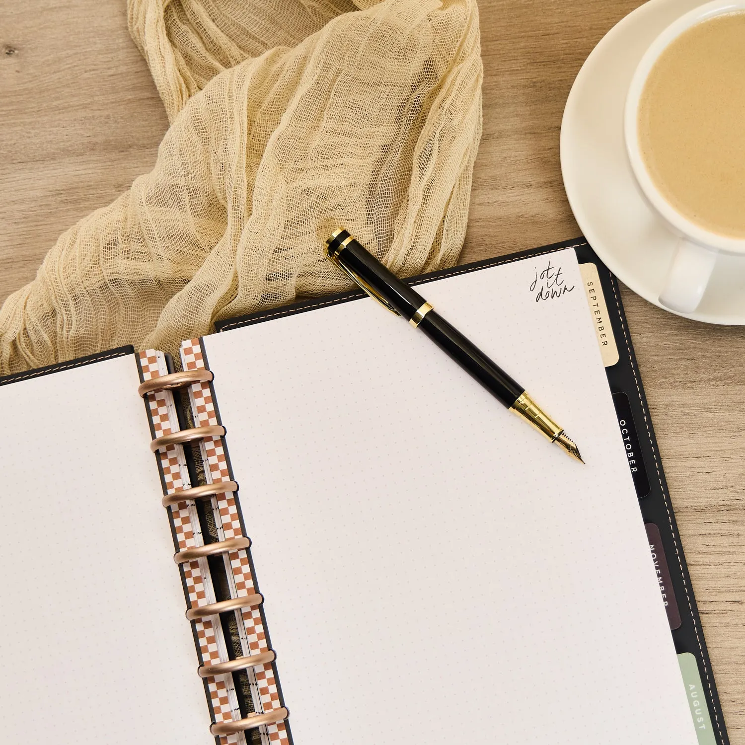 Happy Planner Modern Charm recharge pointillée Classic 40 feuilles