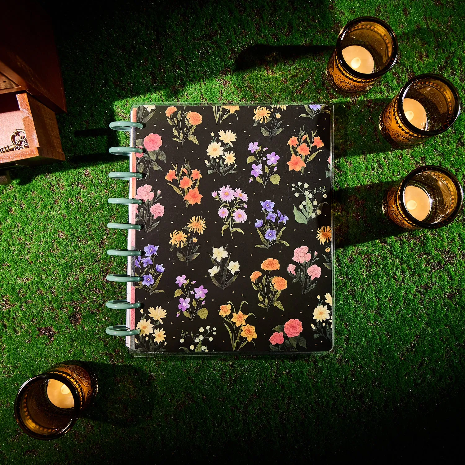 Happy Planner Noir Garden 2026 agenda classic horizontal noir